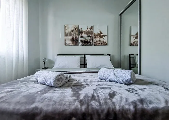 Luna * 塞萨洛尼基